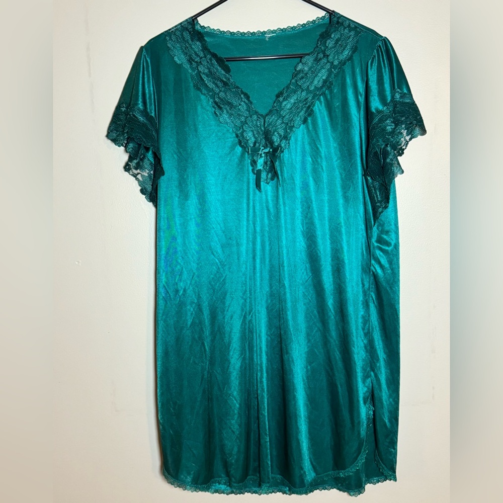 Silk Emerald Night Gown with Bow and Lace